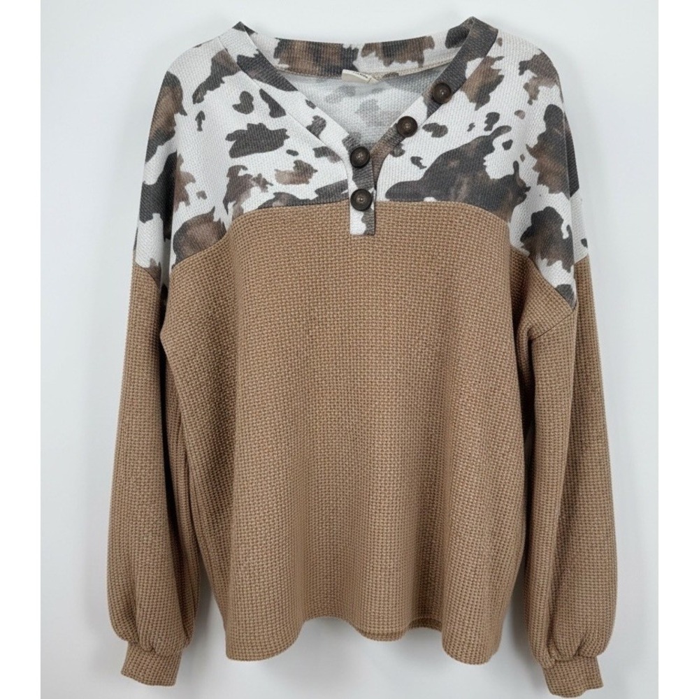 Grace & Emma Thermal Colorblock Cow Print Henley Womens Small‎ Shirt